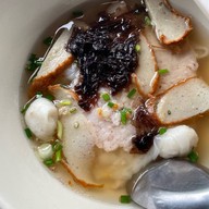 เมนูของร้าน โอเคเจ้าเก่า (เปงฮก) บะหมี่เกี๊ยว
