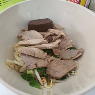 ก๋วยเตี๋ยวเป็ด เจริญรัถ 4