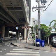 นายหงษ์ ปลาเผา