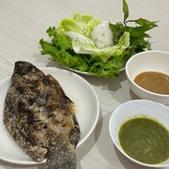 เมนูของร้าน นายหงษ์ ปลาเผา