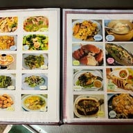 ตี๋โภชนา ข้าวต้มราตรี