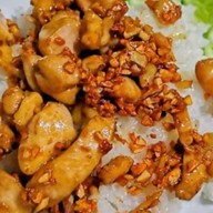 ร้านปลาหมึกย่างใบบัวหลังมอ