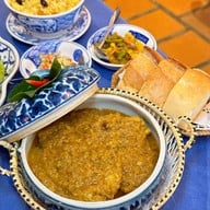 Le Dalat สุขุมวิท 23 (ประสานมิตร)