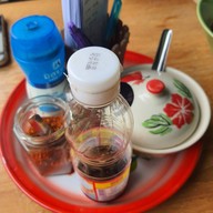 นำเพชร ก๋วยเตี๋ยวเนื้อ-หมู เพชรบุรี