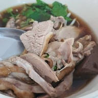 ก๋วยเตี๋ยวเป็ด เจริญรัถ 4