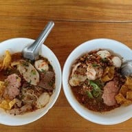 เมนูของร้าน เส้นสยาม ก๋วยเตี๋ยวต้มยำสุโขทัย สายไหม