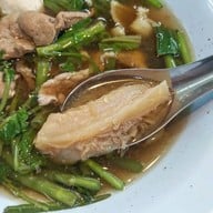 ร้านก๋วยเตี๋ยวยีเจ เนื้อตุ๋น หมูตุ๋น ❤