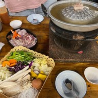 ปิ่นโตหมูกระทะ