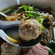 เก่งก๋วยเตี๋ยวเนื้อ วัดดง