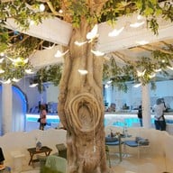 บรรยากาศ Meekhun Dessert Cafe บรรทัดทอง