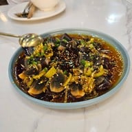 เมนูของร้าน LT Fish Restaurant True  101