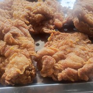 เมนูของร้าน อิ่มข้าวมันไก่ ต้มยำน้ำข้น  ข้าวต้มปลากะพง กุ้งอบวุ้นเส้น หมี่กระเฉด โครงการร่มไทรร่มไทรวอร์ค โครงการร่มไทรวอร์ค