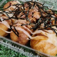 ทาโกะยากิ (Takoyaki)  By S&J
