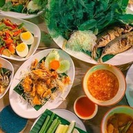 มณี ตำแซ่บ