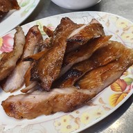 ร้านลาบแม่อุทัย