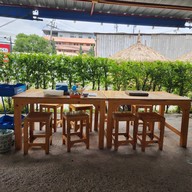 บรรยากาศ ก๋วยเตี๋ยวเรือ ผักไห่ อยุธยา สาขา 2 รสเด็ด ( สาขา มัยลาภ )