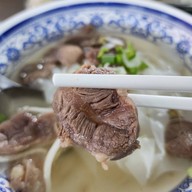 ลูกชิ้นอนามัย ซอยศูนย์วิจัย (ข้าง รพ.กรุงเทพ)