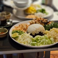 เมนูของร้าน The Raweekanlaya Dining เดอะ ระวีกัลยา ไดนิ่ง