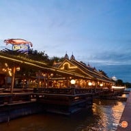 บรรยากาศ แพอาหารกู๊ดวิว