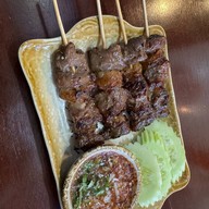 เมนูของร้าน เสือตุ๋น ก๋วยเตี๋ยวเรือน้ำตก เนื้อวากิว เสม็ด ชลบุรี