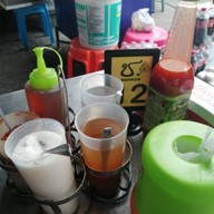 บรรยากาศ ช.หอยทอดออส่วน ตลาดโต้รุ่ง องค์พระปฐมเจดีย์