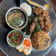 เมนูของร้าน เสือตุ๋น ก๋วยเตี๋ยวเรือน้ำตก เนื้อวากิว เสม็ด ชลบุรี