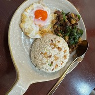 เมนูของร้าน เสือตุ๋น ก๋วยเตี๋ยวเรือน้ำตก เนื้อวากิว เสม็ด ชลบุรี