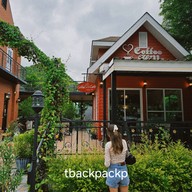 หน้าร้าน Stamp Hills สวนผึ้ง