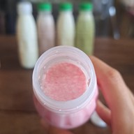 สายฝน นมสด