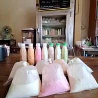 สายฝน นมสด