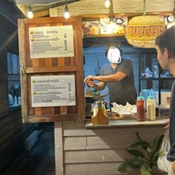 Yellow Smoke Burger The Camping ground