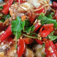 หมูกรอบตลาดพลู
