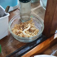 บะหมี่เกี๊ยวหมูแดงหมูกรอบ อิสรภาพ