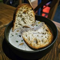 เมนูของร้าน Earth House By The Earthling Cafe