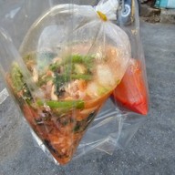 น้ำฝนสุกี้ & ตามสั่ง