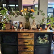 Earth House By The Earthling Cafe