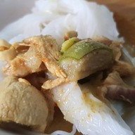 ขนมจีนทอดมัน ท่งเชียง เจ้ปุ้ย