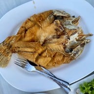 เมนูของร้าน Laemcharoen Seafood (แหลมเจริญซีฟู้ด) ระยอง
