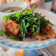 ขนมจีนทอดมัน ท่งเชียง เจ้ปุ้ย