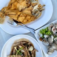 เมนูของร้าน Laemcharoen Seafood (แหลมเจริญซีฟู้ด) ระยอง