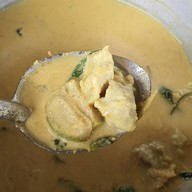 ขนมจีนทอดมัน ท่งเชียง เจ้ปุ้ย