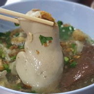เกาเหลาเลือดหมูวงเวียนใหญ่