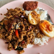 เมนูของร้าน ข้าวแกงบ้านใหญ่ ปตท. บ้านใหญ่ กม. 58