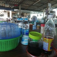 บรรยากาศ เจ้จู เย็นตาโฟ รสเด็ด