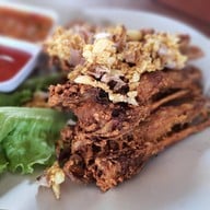 ร้านก๋วยเตี๋ยวเป็ดริมคลอง อ่างทอง