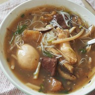 ก๋วยจั๊บน้ำข้นกระดูกอ่อน