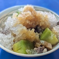 เมนูของร้าน ก๋วยจั๊บหวานเย็นเจ๊อ้อย