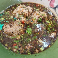 เมนูของร้าน ก๋วยเตี๋ยวหมูต้มยำนายฮัน