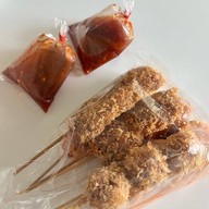 เมนูของร้าน ไก่ทอด-ลูกชิ้นทอด ไม้ละ5บาท