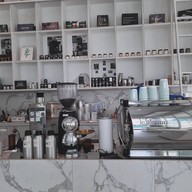 บรรยากาศ Contrast Coffee factory Kanchanaburi
